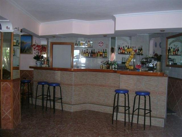 Pension Las Tres Golondrinas Es Figueral ภายนอก รูปภาพ