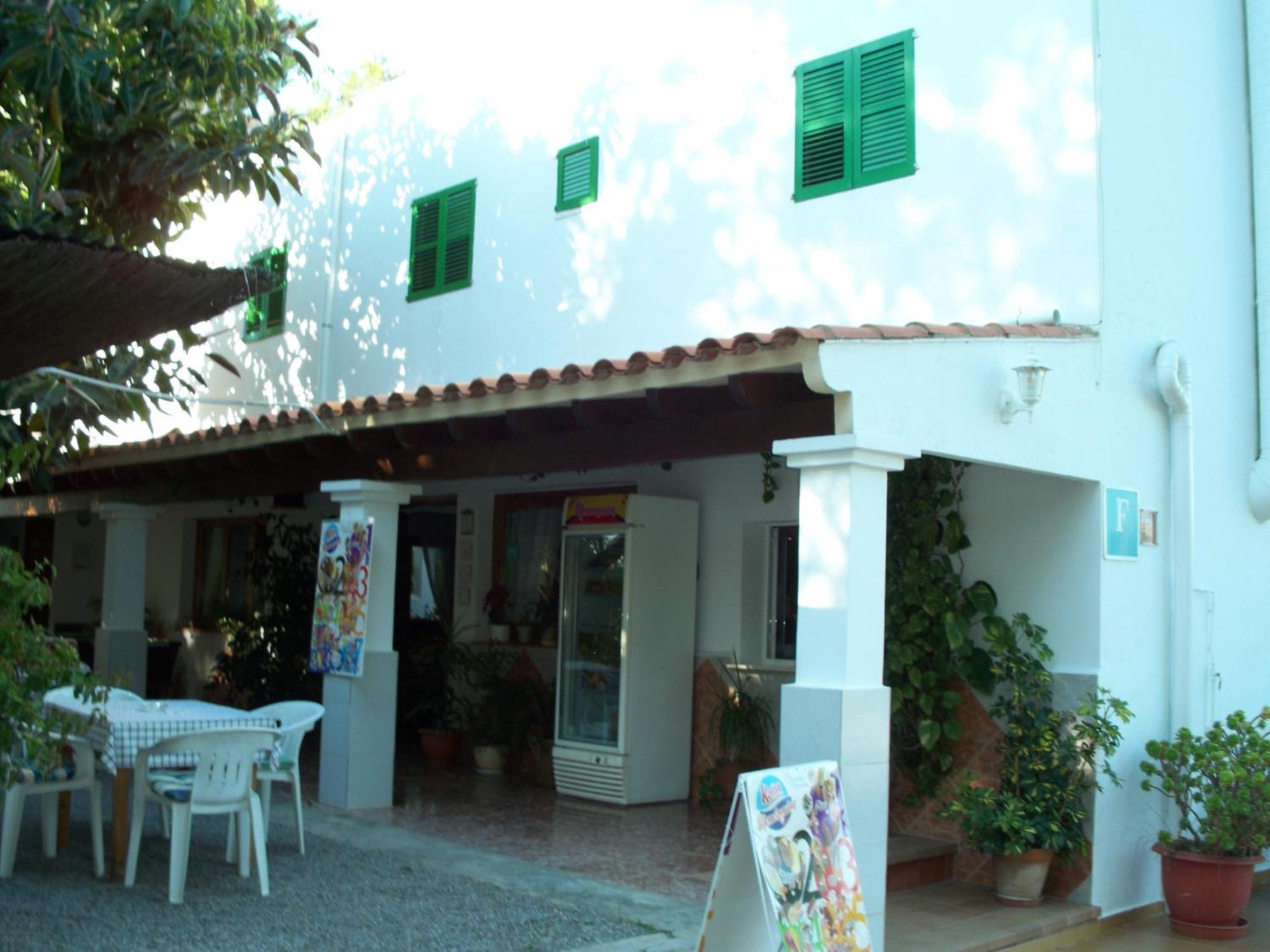 Pension Las Tres Golondrinas Es Figueral ภายนอก รูปภาพ